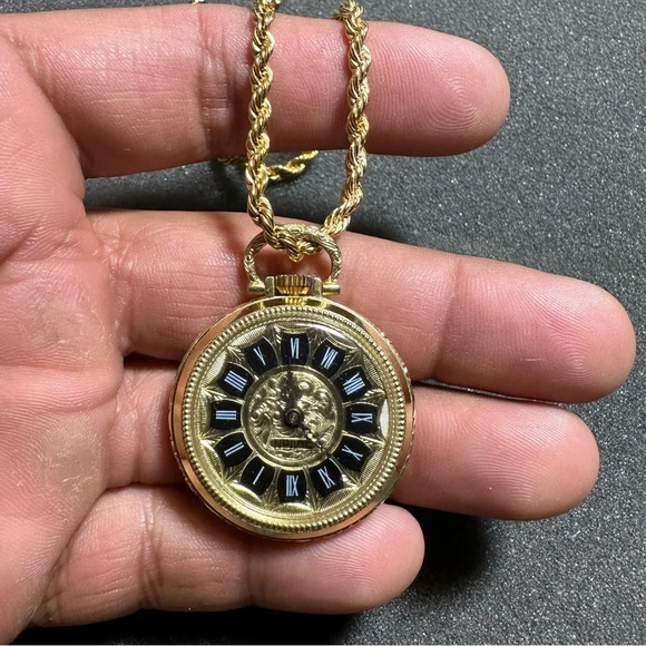 Vintage Sutton Gold Ornate Pendant Pocket Watch On 24” Monet Rope Chain Working - Picture 2 of 9